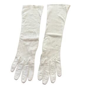 White doeskin leather gloves size 6.5 Washable English Doeskin finished lambskin